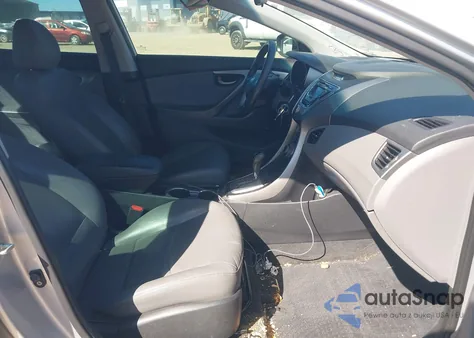 2013 Hyundai Elantra Limited z USA, uszkodzony, nr VIN KMHDH4AE4DU546807